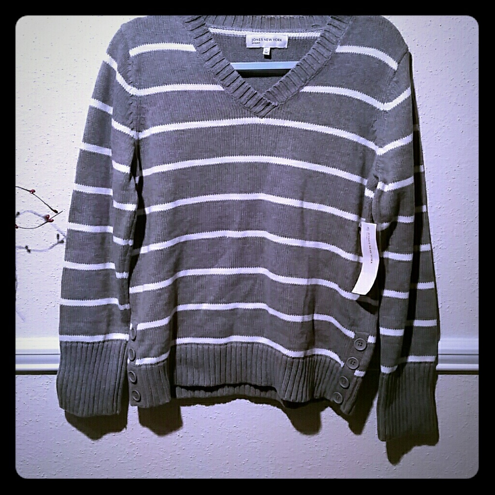 Winter Women SWEATER never worn